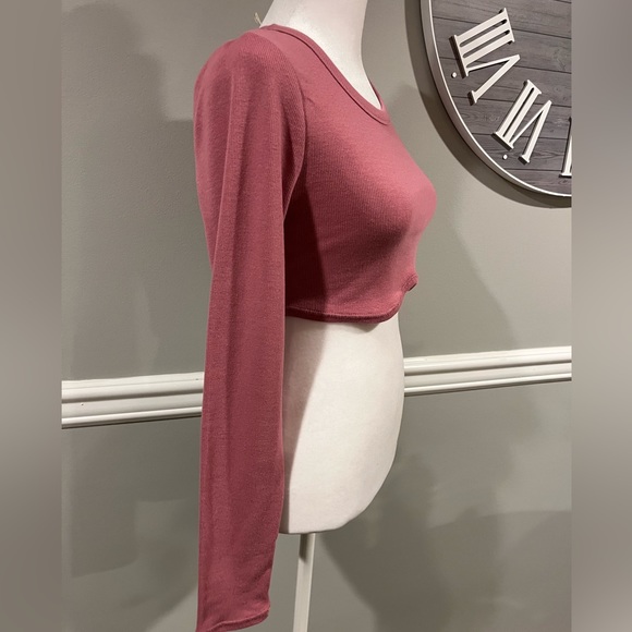 Women/Teen Top LA Hearts Fall/Winter Top Size Small NWOT - Picture 10 of 16